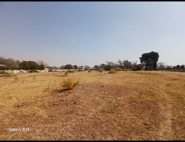 19,757M² VACANT LAND FOR SALE IN RIVERSDALE